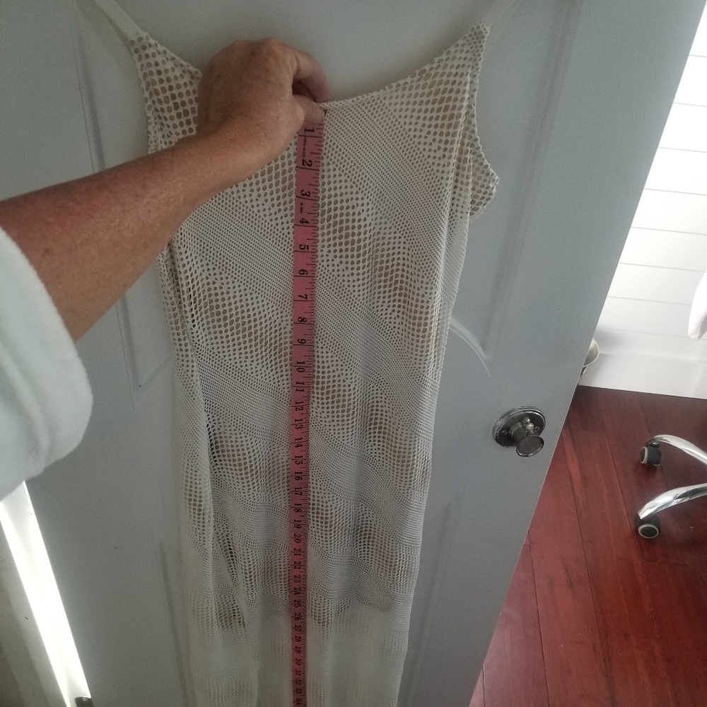 Dress - Picture 7 of 8
